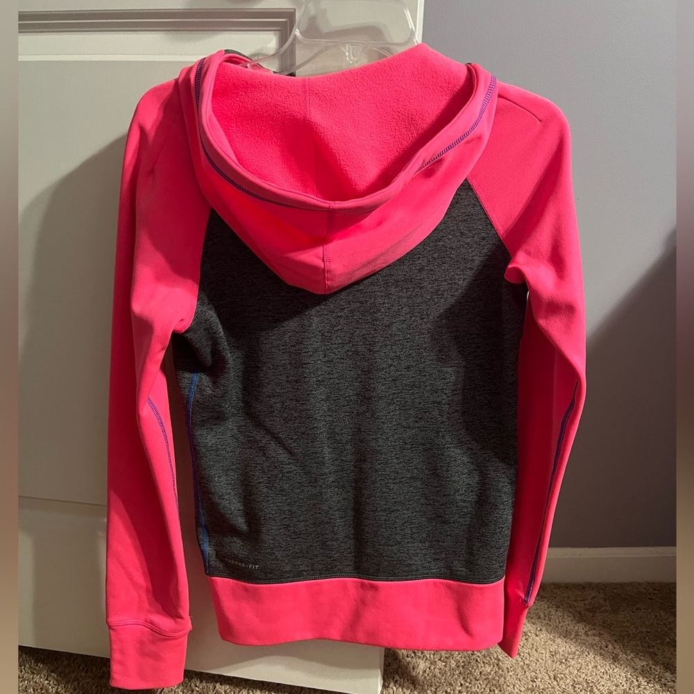 Nike zips up hoodie - Picture 2 of 2